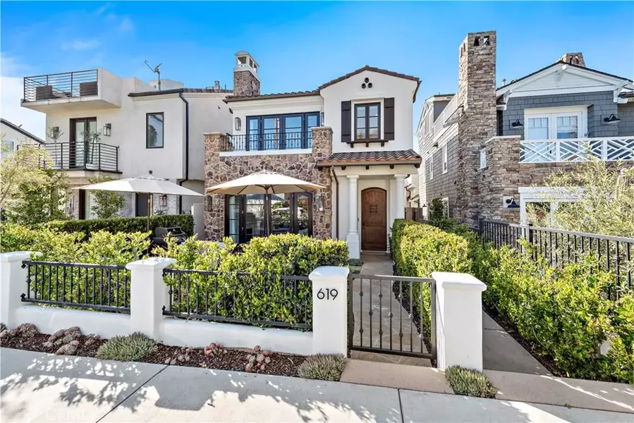 619 Poppy Avenue, Corona Del Mar, CA 92625