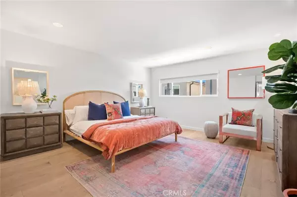 Corona Del Mar, CA 92625,423 Iris Avenue