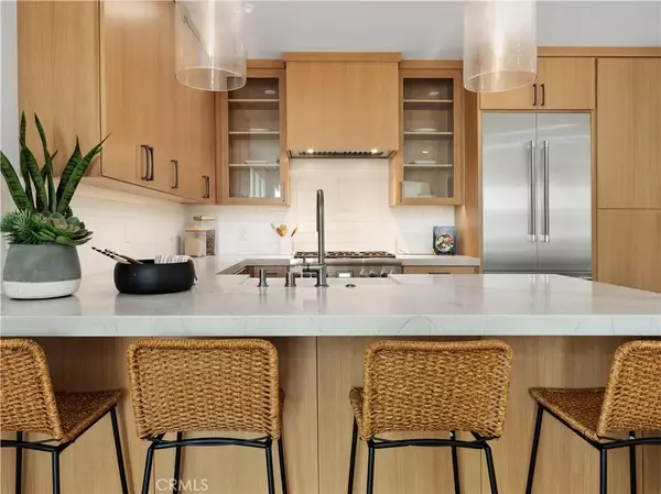 715 Narcissus Avenue, Corona Del Mar, CA 92625