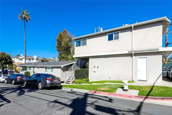 Corona Del Mar, CA 92625,600 Iris Avenue