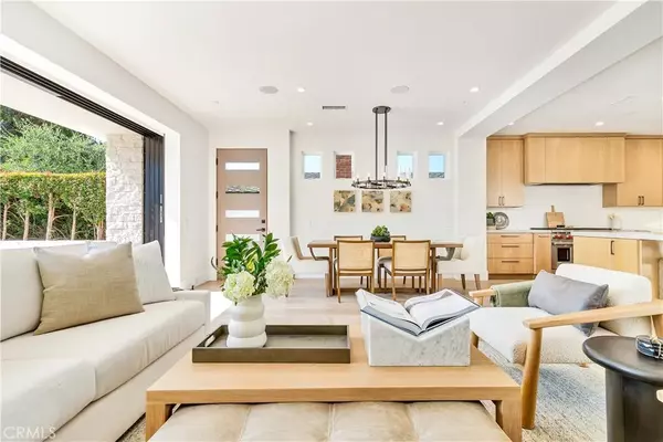 Corona Del Mar, CA 92625,715 Narcissus Avenue