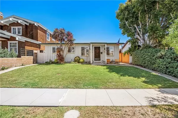 Corona Del Mar, CA 92625,516 Larkspur Avenue