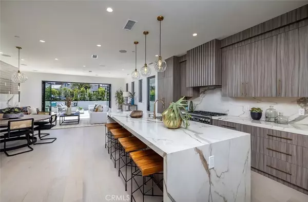 Corona Del Mar, CA 92625,419 Narcissus Avenue