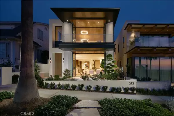 Corona Del Mar, CA 92625,212 Goldenrod Avenue