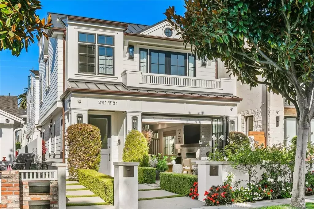 Corona Del Mar, CA 92625,715 Marigold Avenue