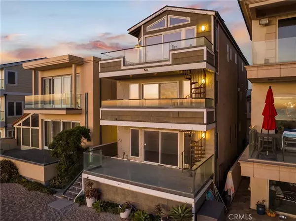 Surfside, CA 90743,9 A Surfside Avenue