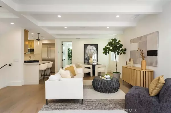 Corona Del Mar, CA 92625,430 Fernleaf