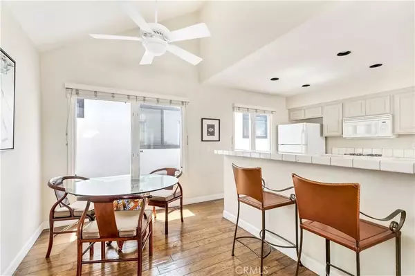 Corona Del Mar, CA 92625,611 Begonia Avenue #B