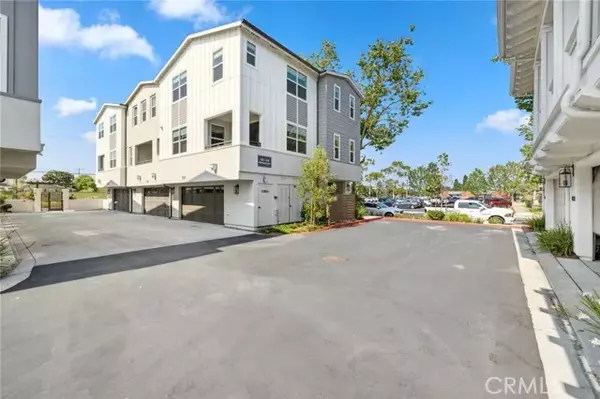 Newport Beach, CA 92660,1237 Winslow