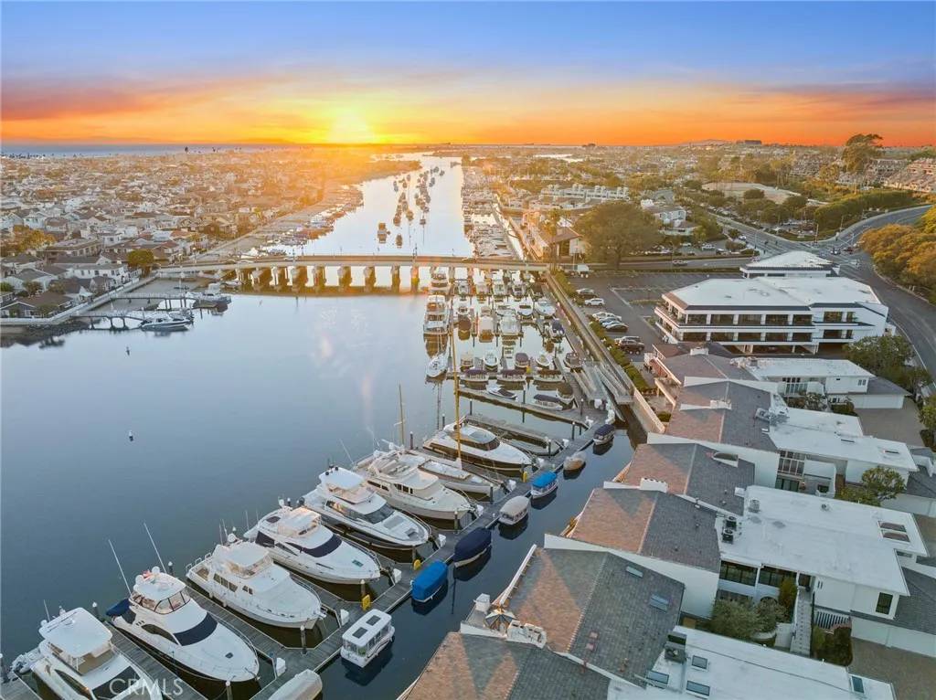 Corona Del Mar, CA 92625,1223 Bayside Drive #105