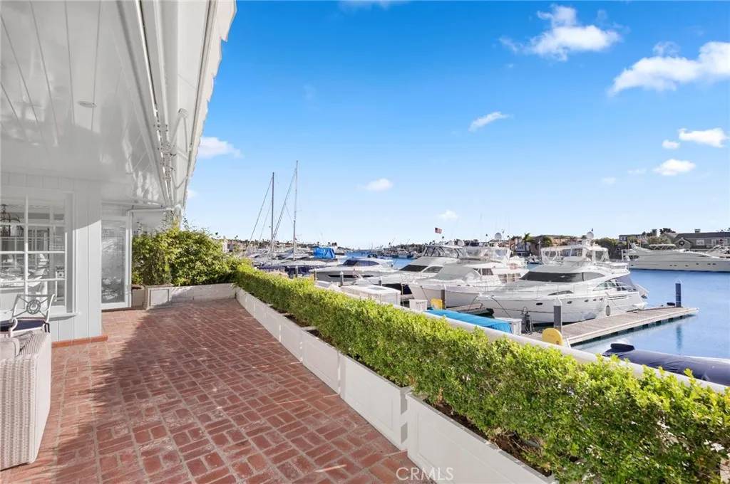 1223 Bayside Drive #105, Corona Del Mar, CA 92625