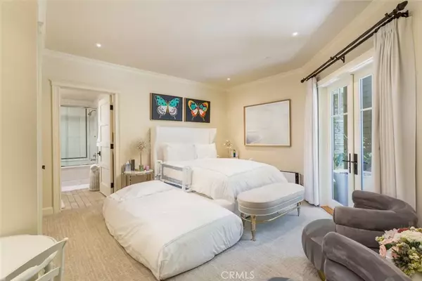 Laguna Beach, CA 92651,3 Stickley