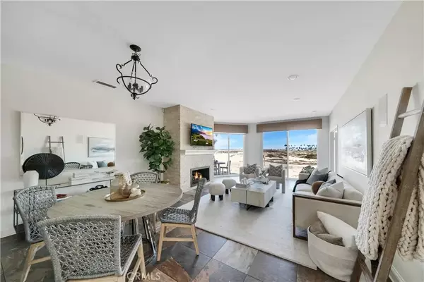 Newport Beach, CA 92661,1319 E Balboa Blvd Boulevard #C