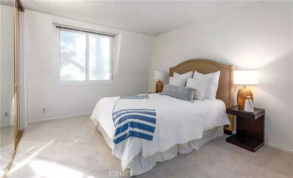 Playa Del Rey, CA 90293,8635 Falmouth Avenue #301