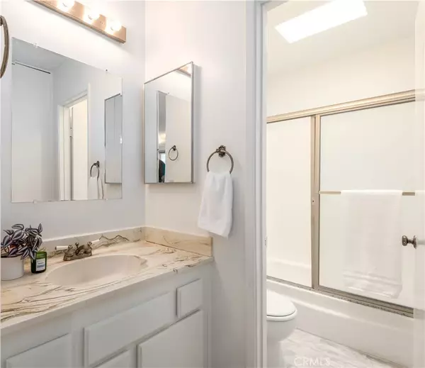 Playa Del Rey, CA 90293,8635 Falmouth Avenue #301