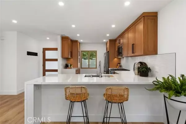 Newport Beach, CA 92660,2006 Baja