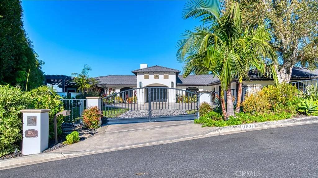 11821 Highview Drive, Santa Ana, CA 92705