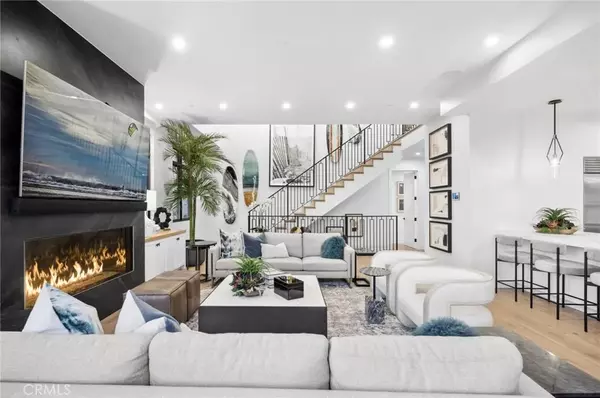 Newport Beach, CA 92663,114 19th Street