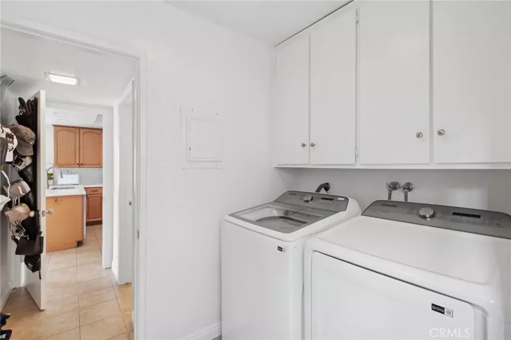 Corona Del Mar, CA 92625,505 Acacia Avenue