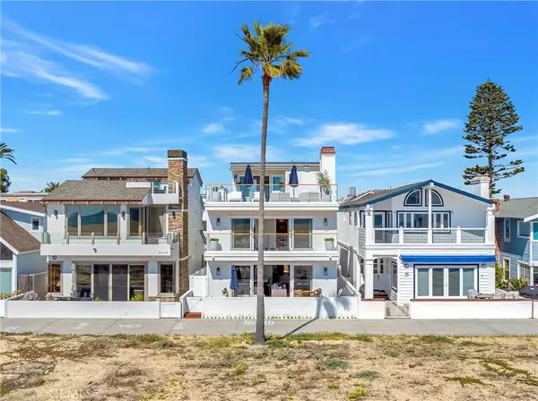 114 Oceanfront East, Newport Beach, CA 92661