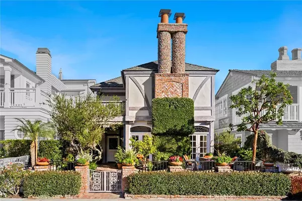 316 Diamond Avenue, Newport Beach, CA 92662