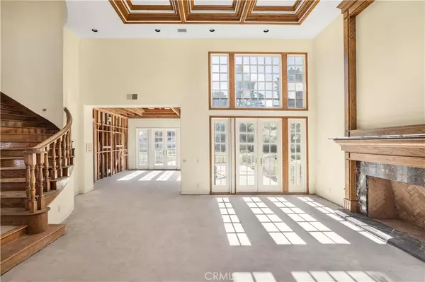 Newport Beach, CA 92660,9 Leesbury Court