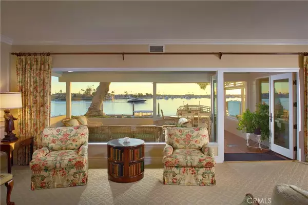 Newport Beach, CA 92660,20 Harbor Island