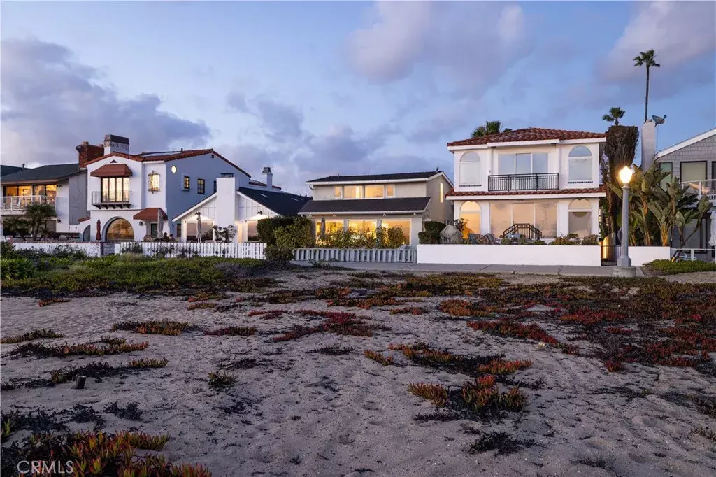 Newport Beach, CA 92661,1309 E Balboa Boulevard