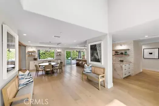 Newport Beach, CA 92660,1106 Nottingham Road