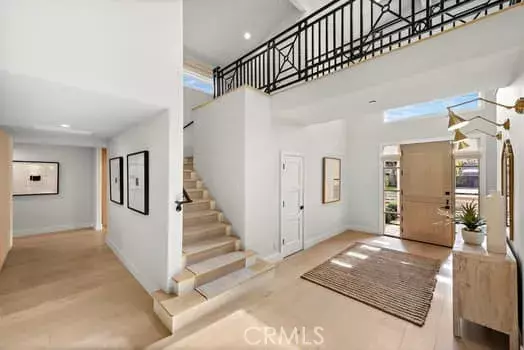 Newport Beach, CA 92660,1106 Nottingham Road