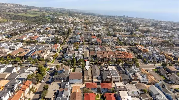 Corona Del Mar, CA 92625,615 Marigold Avenue