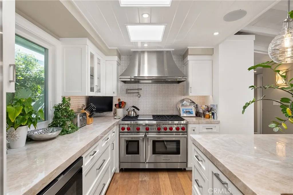 Newport Beach, CA 92663,2602 Circle Drive