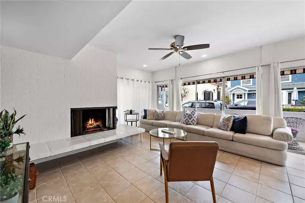 Newport Beach, CA 92662,119 Ruby Avenue