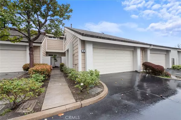 Irvine, CA 92604,64 Sandpiper #28
