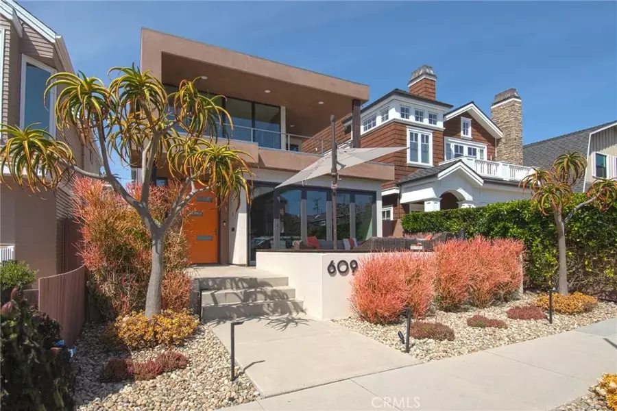 609 Marigold Avenue, Corona Del Mar, CA 92625