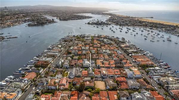 Newport Beach, CA 92663,129 Via Waziers