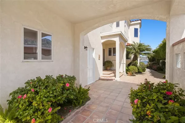 Newport Beach, CA 92661,1240 W Bay Avenue