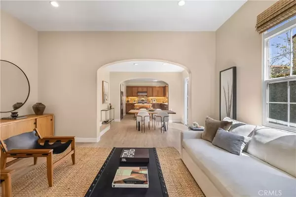 Irvine, CA 92603,40 Arborside