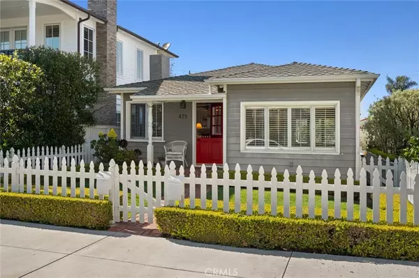 Corona Del Mar, CA 92625,425 Dahlia Avenue