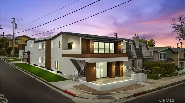 Corona Del Mar, CA 92625,520 Iris Avenue