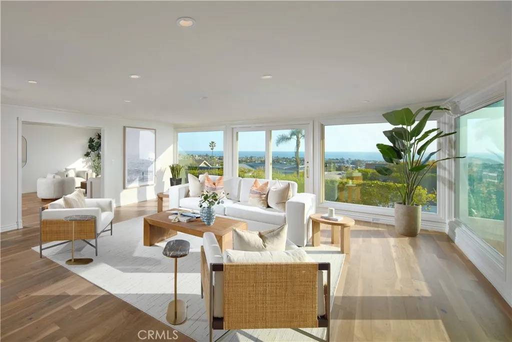 Corona Del Mar, CA 92625,2821 Ebbtide Road