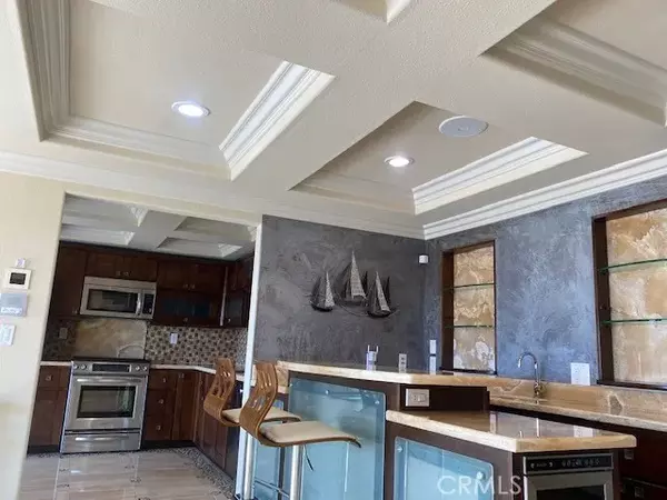 Newport Beach, CA 92663,18 Odyssey Court #116