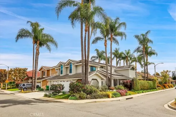 22 Colonial,  Irvine,  CA 92620