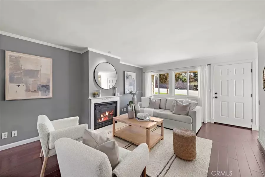 17 Latitude Court, Newport Beach, CA 92663