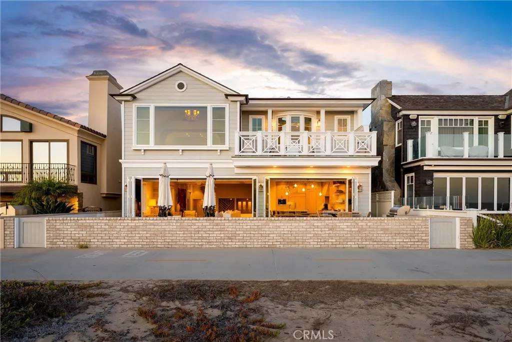 1215 E Balboa Boulevard, Newport Beach, CA 92661