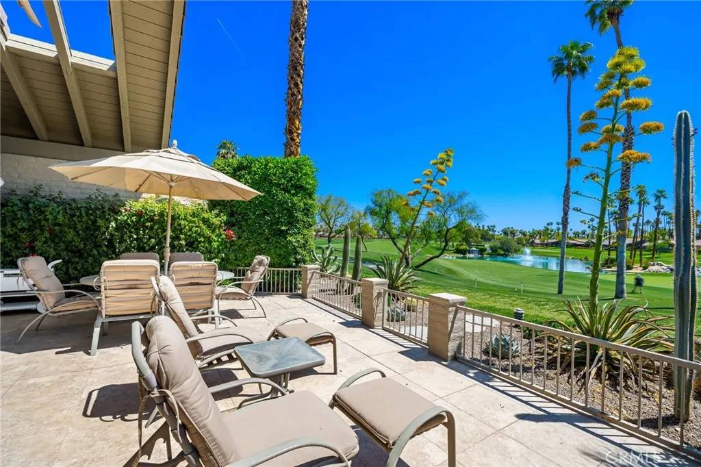 28 Lost River Drive, Palm Desert, CA 92211