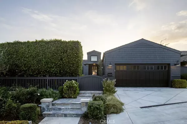 531 De Anza Drive, Corona Del Mar, CA 92625