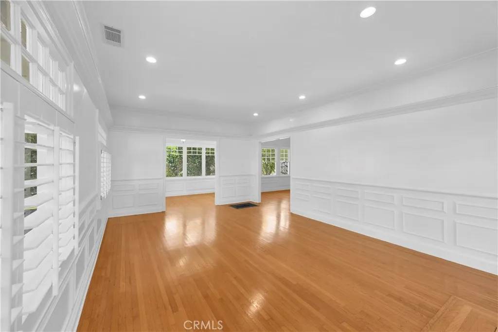 Long Beach, CA 90807,4031 N Virginia Road