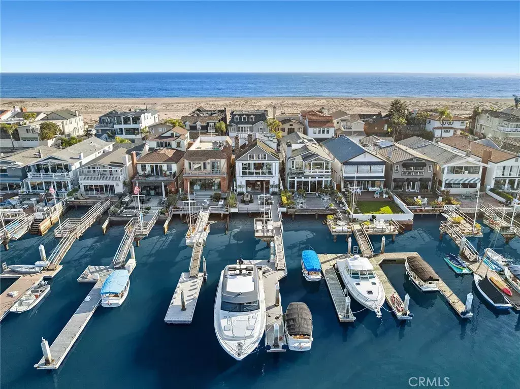 Newport Beach, CA 92661,1212 E Balboa Boulevard