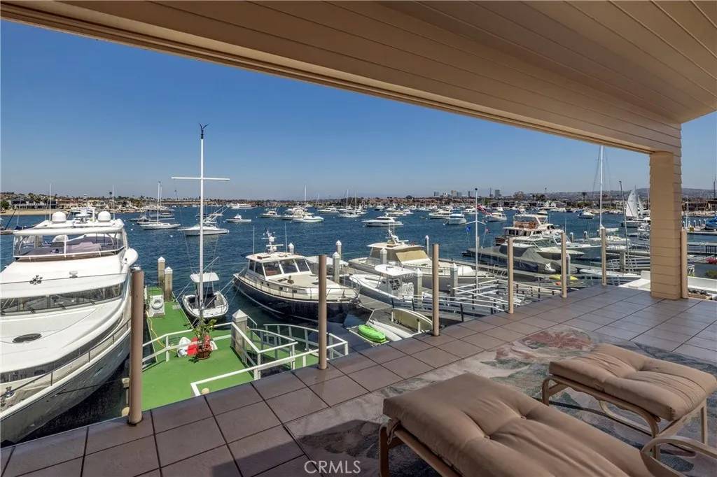 Newport Beach, CA 92661,812 W Bay Ave